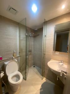 Gold Coast PIK SeaView TV43Inch by Micky Studio 3