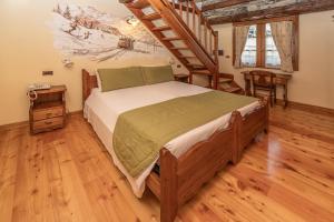 Triple Room - Split Level