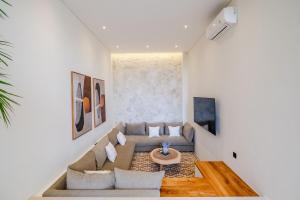 Exclusive 4BR Villa with Rooftop, Ricefield Views near Cemagi Beach