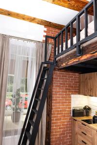 RETRO NEO - Mickiewicza, VAT, 24h