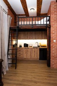 RETRO NEO - Mickiewicza, VAT, 24h