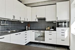 Charmigt havsnära boende på Österlen