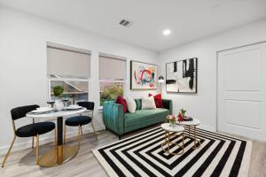 Peaceful 1-BR Stay w/ Putting Green near Downtown