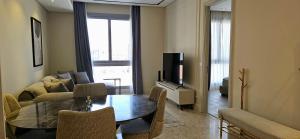 JW Marriot Serviced Apartment 1 bedroom Suite pool view by aljazi