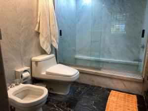 Huge Vintage Loft in Best Location