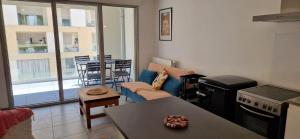 Le Triton, new appartments near city center , parking , lift