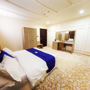 Golden dallah جولدن دلة