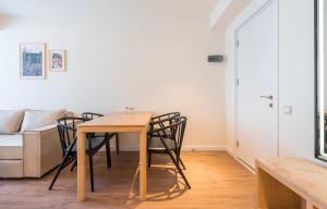 Evdo Apartments F1 Modern house