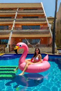 Oceanview A102 - PÉ NA ÁREA - perto do centro, 2 dormitórios, piscina, cozinha, 116m2