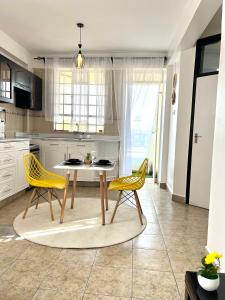 Lofty 1br Milimani with AC