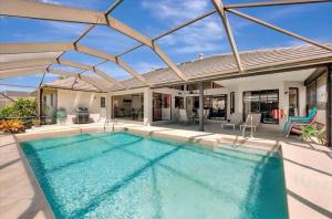 Pirates Cove Marco Island, saltwater pool, bikes, water sports, paddle boards included! - 4hvězdičkové hotely ve městě Marco Island