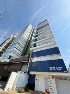 Apto alto padrão na Praia de Torres - 550m do mar