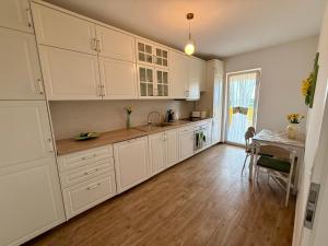 Vesel Fluturas Chic Apartment