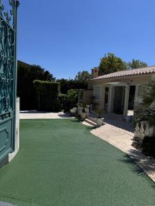 9 chambres spa hamman sauna Piscine chauffée poss