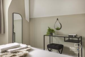 Luxe Ami Tran Spacious Penthouse by PolkaStays