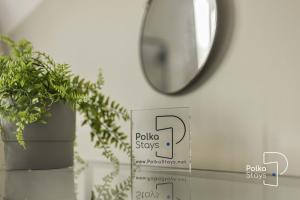 Luxe Ami Tran Spacious Penthouse by PolkaStays