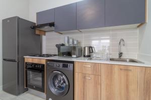 #AlimamaSpaces Akins Greenlee Apartment