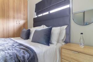 #AlimamaSpaces Akins Greenlee Apartment