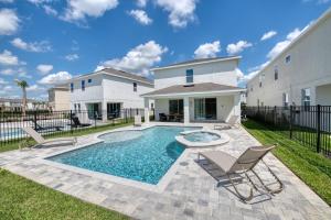Fabulous Home With Private Pool, Air Hockey Table Near Disney With Waterpark & Resort Access At Encore Resort - 7704Gr