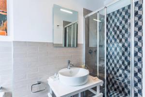 Double Pixel Apartments