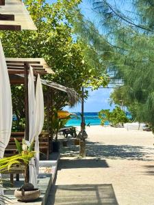 Noah Private Beach House