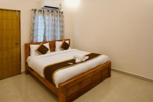 TrueLife Presidential Suites - 3BHK Luxurious AC Apartments - Modular Kitchen, RO water system, Microwave - Super fast WiFi, 55 Smart TV, 250 Airtel Channels - 3 bathrooms - Parking - Nearby PS4, A2B pure veg restaurants - Top service with lots of lo