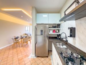 C124 Apartamento com maravilhosa vista para o mar