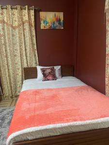 Cozy apartment on South 90th St Front of Dusit Thani Hotel