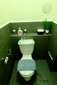 Cecils Cubao Cozy Escape