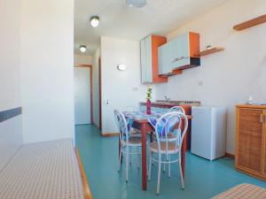 Apartment for 6-people in Olbia with garden