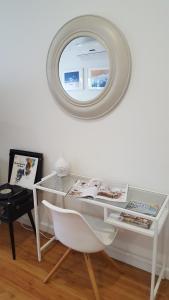 "Wines and Waves" - best of the coast and gateway to southern wine regions!