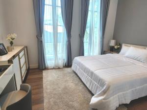 5-Star Pool Villa 4BR Private Luxury-Sukhumvit