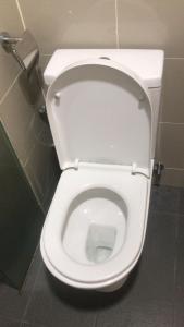 Sentul Kuala Lumpur Private Medium Room Home Stay Shared Common Area With Host