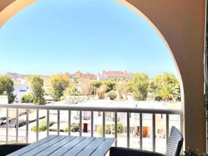 Apartment in Roquetas near Playa Serena