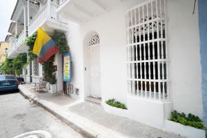 Alma Blanca - Colonial Loft in the Walled City