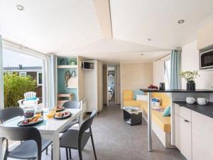 Mobil-home spacieuse avec terrasse à Bretignolles-sur-Mer - API-1-52-422