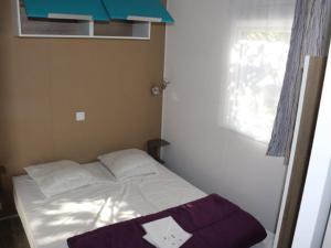 Mobil-home spacieuse avec terrasse à Bretignolles-sur-Mer - API-1-52-422