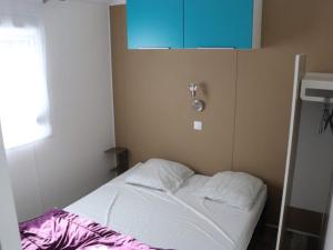 Mobil-home spacieuse avec terrasse à Bretignolles-sur-Mer - API-1-52-422