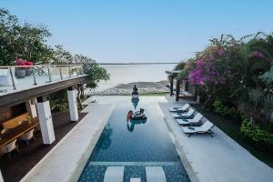 Villa By The Sea with private swimming pool in Benoa - Nusa Dua