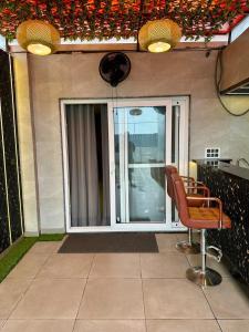 Aura Heights Terrace Deck And Luxe Spacious Suite with 2 Beds