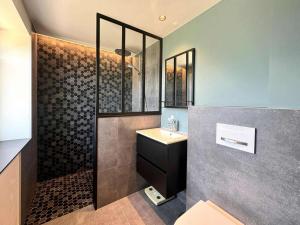 Chalet spacieux aux Allues, 12 pers., sauna, terrasse - FR-1-180-662