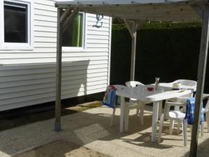 Mobil home confortable avec terrasse à Notre-Dame-de-Monts - API-1-52-516
