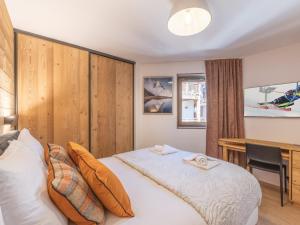 Appartement neuf skis aux pieds à lAlpe dHuez - FR-1-645-89