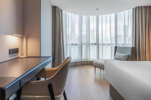 Atour X Hotel Shenzhen Luohu Dongmen Pedestrian Street