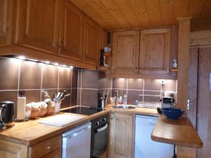 Duplex charmant 3 pièces, 6 pers, centre Méribel, proche pistes, WIFI - FR-1-411-990