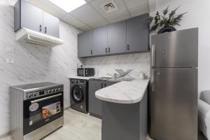 HAVN - Studio with Lake Views in Dubai Gate, JLT