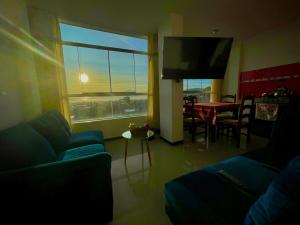 Snowpeak - Titicaca lake - Downtown