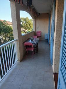 Appartement T2 à la Croix Valmer piscine et tennis