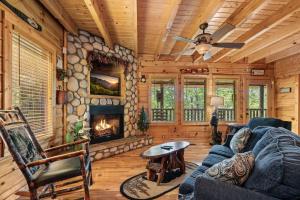 Nine Bears Home Close to Gatlinburg