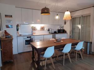 Chambre privée avec balcon et parking gratuit Anglet Bayonne